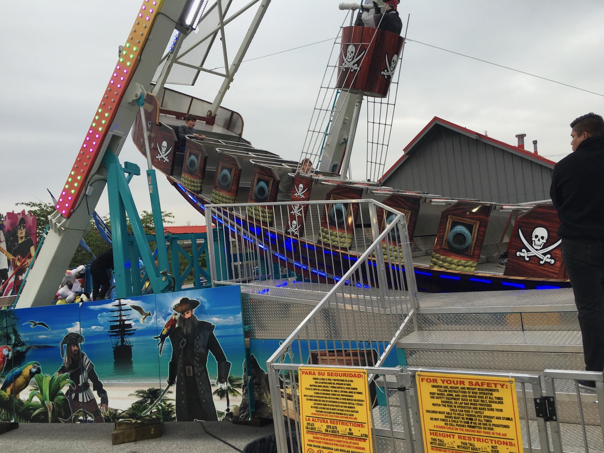 05-11-2016-carnival-5 photo