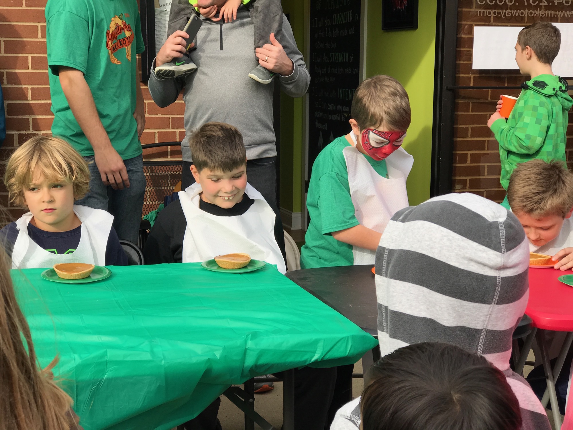 11-06-2016-pumpkinfest-1 photo